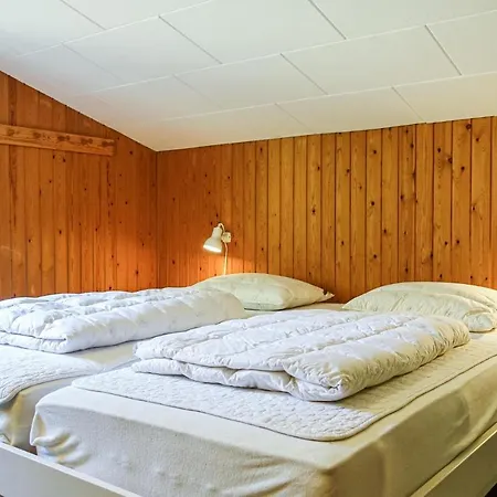 Semesterbostad 3 Bedroom Cozy In Nexo