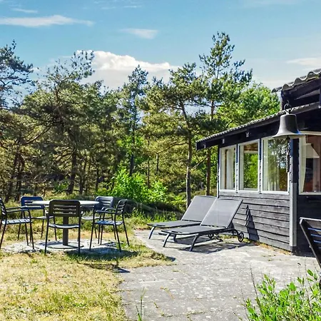 3 Bedroom Cozy In Nexo Hébergement de vacances